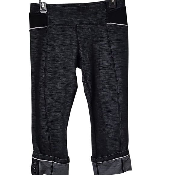 lululemon athletica Pants - Lululemon Size 8 Black and Gray Athleisure Crop leggings